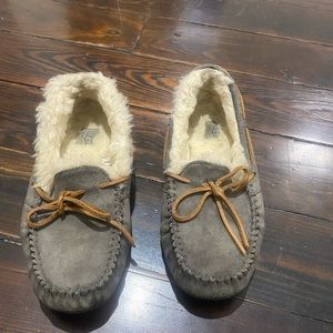 Ugg moccasin